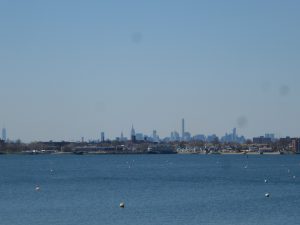 New York, chicche: City Island, Bronx e Manhattan in lontananza