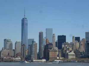 New York, chicche: vista su Manhattan dal traghetto di Staten Island