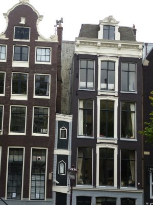 Amsterdam: una casa piccola? No, minuscola
