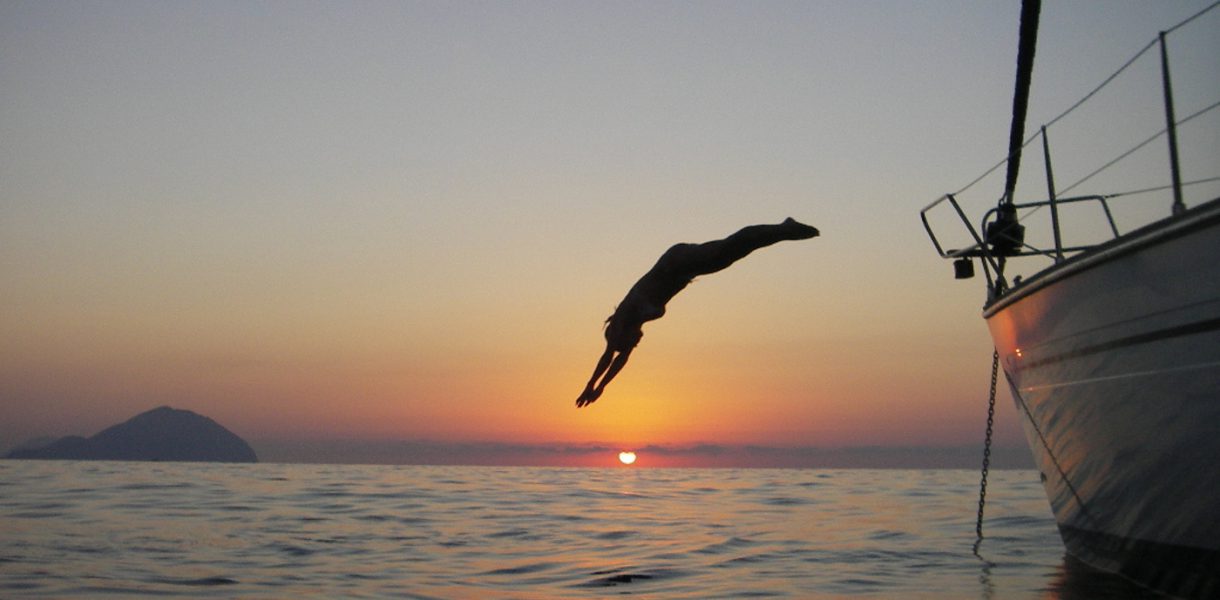 Tramonto a Salina, Isole Eolie, Italia